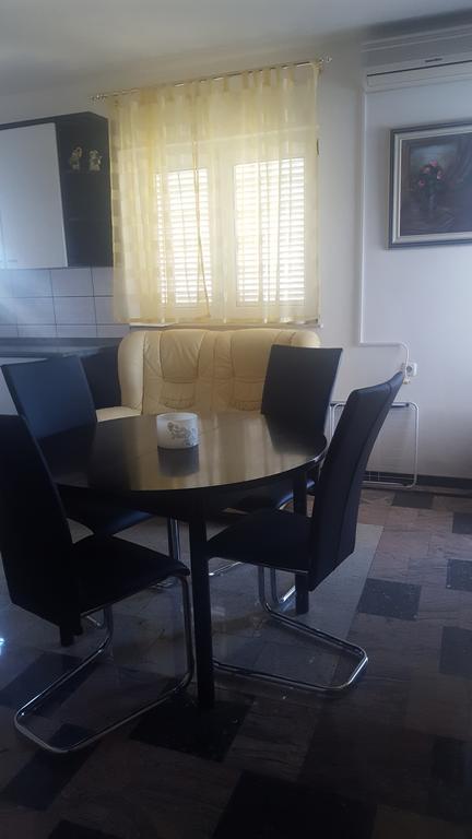 Apartment Lopar Eksteriør billede
